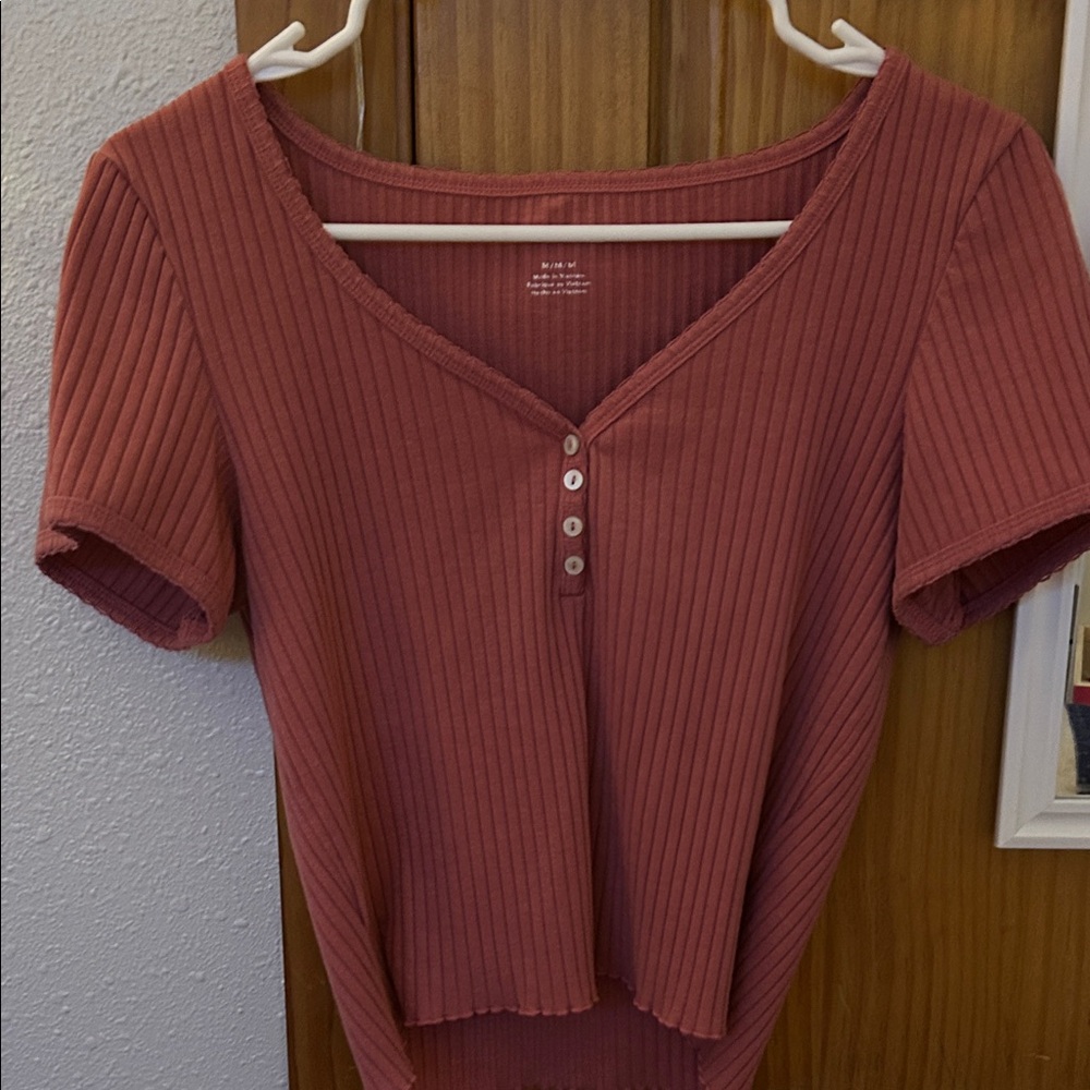 American Eagle Outfitters Ribbed V-Neck Top - Brick Red